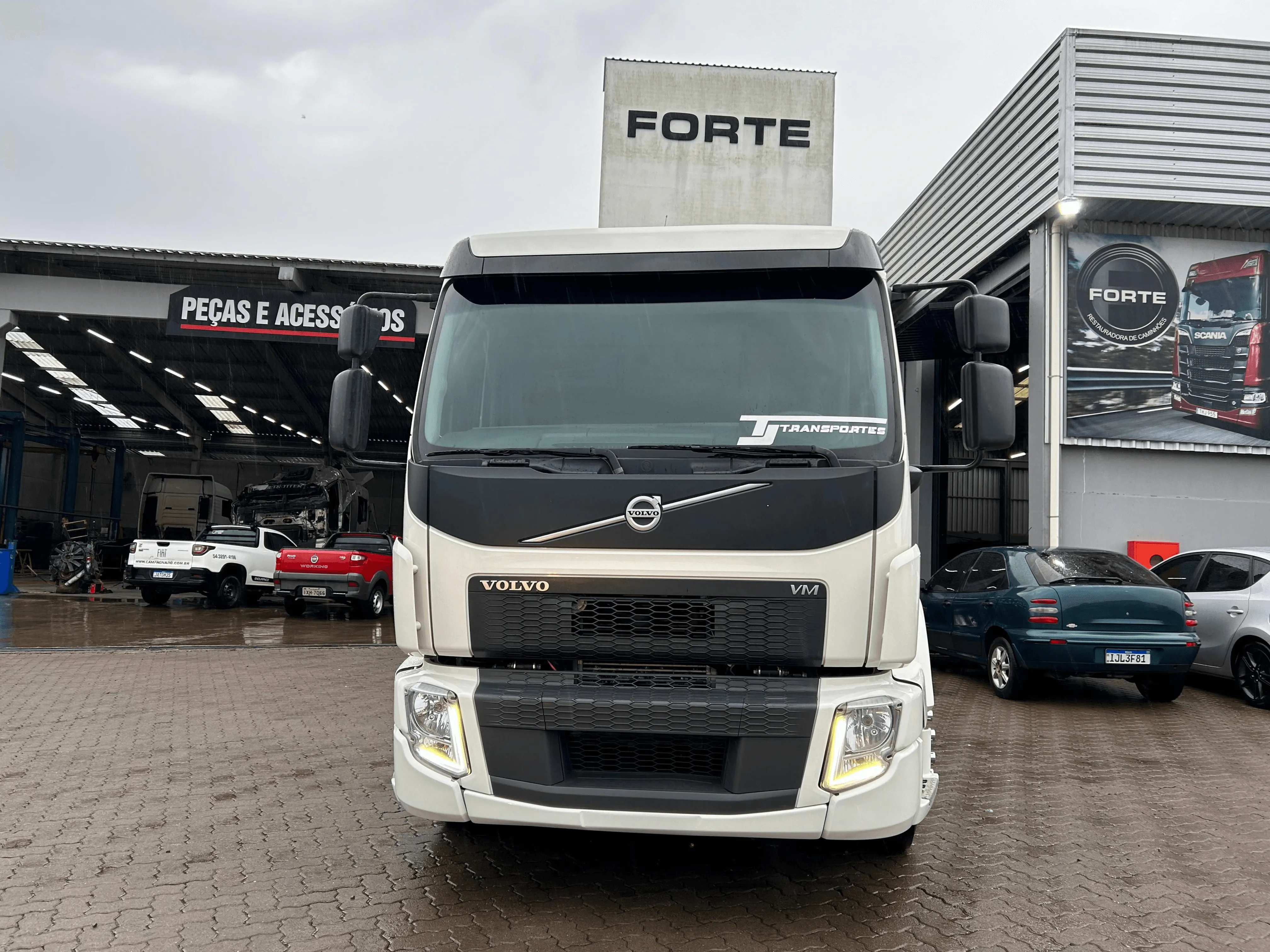 Volvo 2