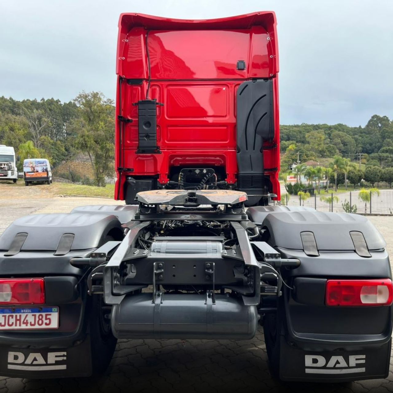 DAF reformado, vista frontal direita